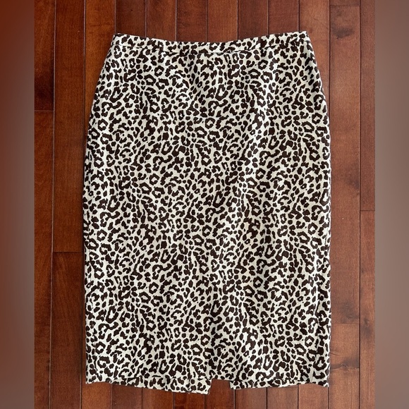 J. Crew Women's Animal Print Pencil Skirt Size 2 - Picture 1 of 8